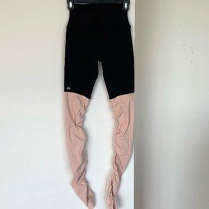 SOLD ✨ alo yoga black + pink goddess leggings